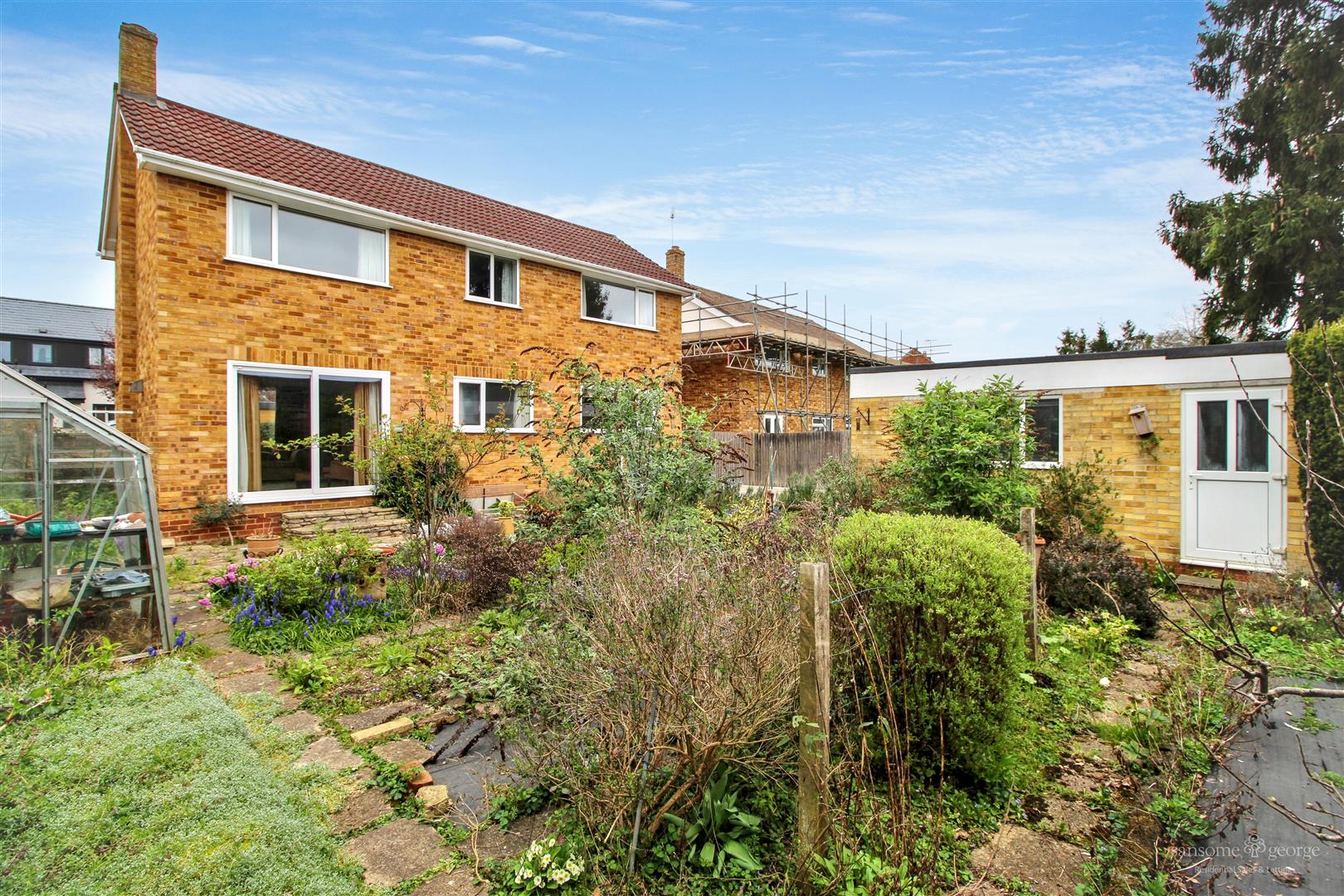 Hillview Close, Tilehurst, Reading